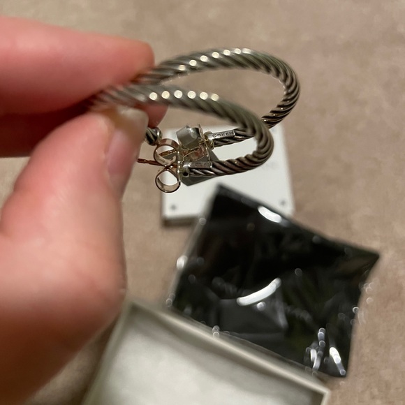 NWT David Yurman Hoop Earrings - Picture 5 of 6